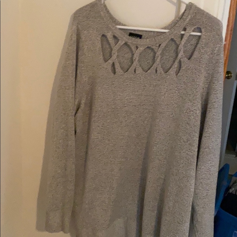 Sweater - Picture 2 of 2
